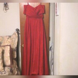 ❤️Sparkly Off The Shoulder Dress